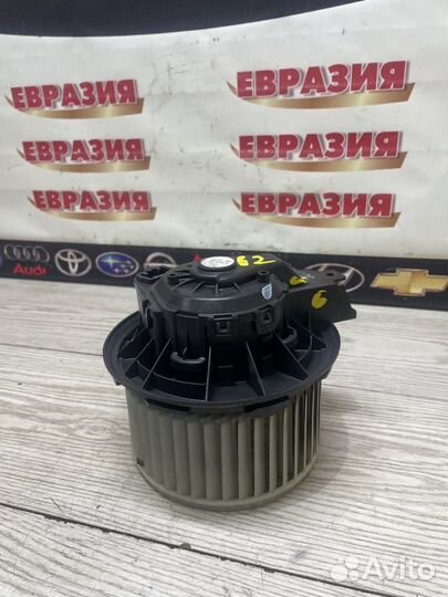 Мотор печки Ford Explorer U502 2013