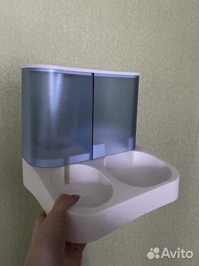 Кормушка поилка