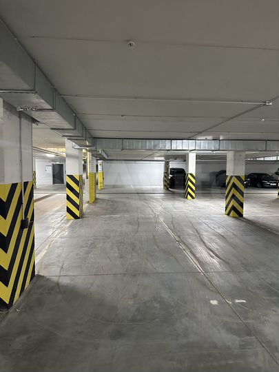 Машиноместо, 18 м²