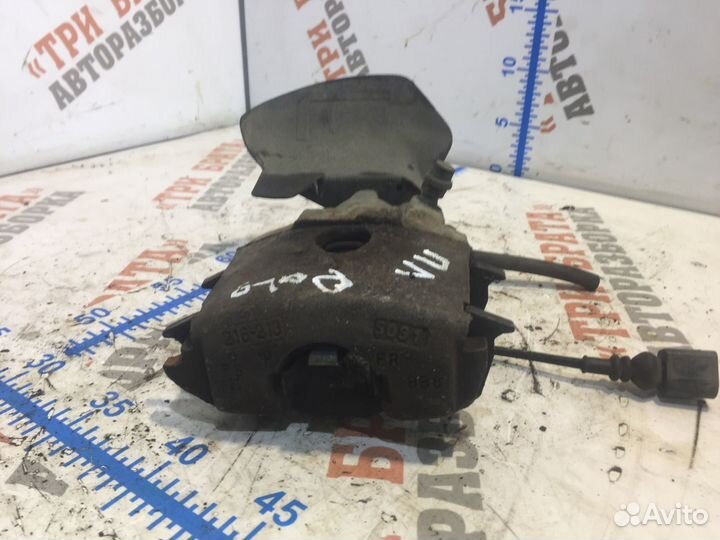 Фольксваген Поло Суппорт передний Лев