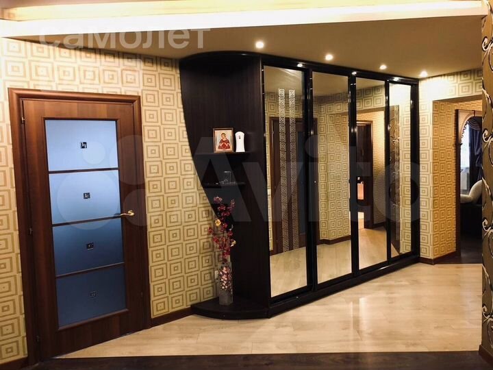 3-к. квартира, 160 м², 5/9 эт.