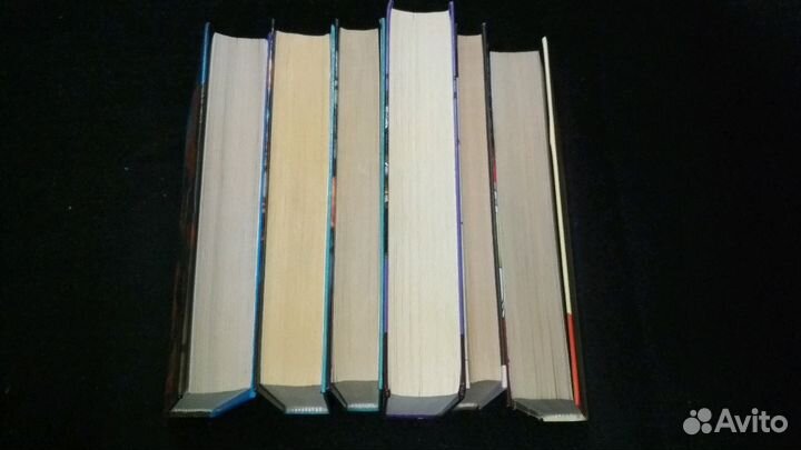 Книги в ассортименте