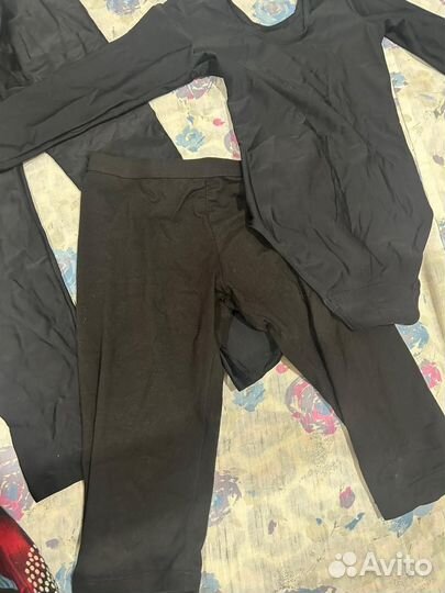 Гимнастический костюм для тренировки