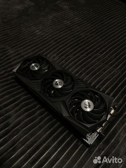 Rtx 3070 msi gaming z trio