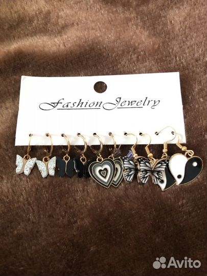 Серьги бижутерия