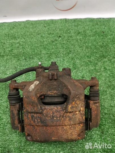 Суппорт тормозной передний правый Opel Mokka 1.6