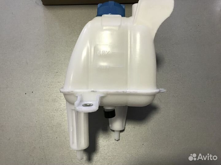 Расширительный бачок Пежо Боксер 3 (новый) SAT