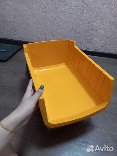 Стол и машинка(цена за всё)