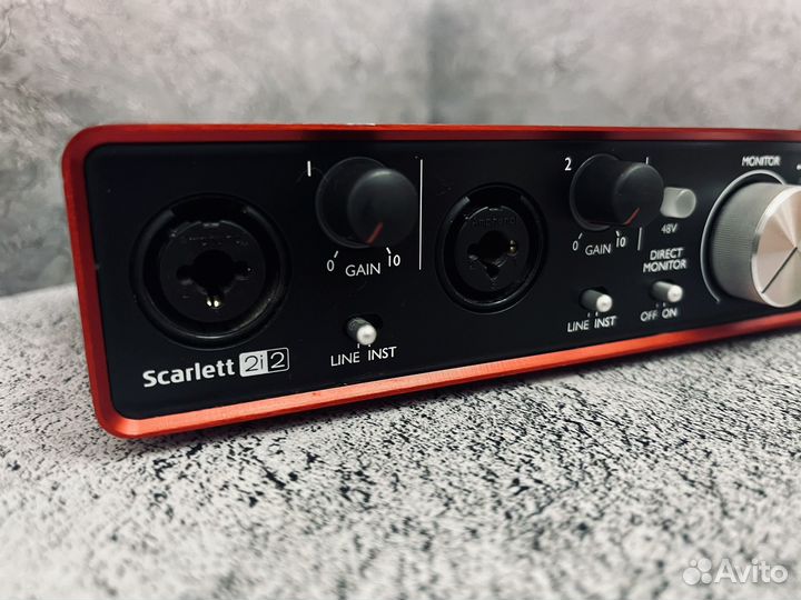 Звуковая карта Focusrite Scarlett 2i2 2nd gen