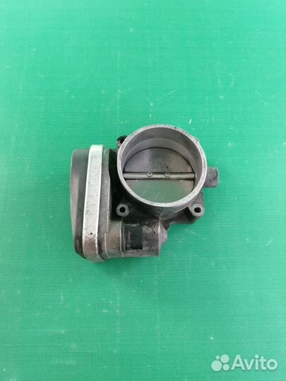 Дроссельная заслонка Cadillac STS SRS 4.6л 2004-07