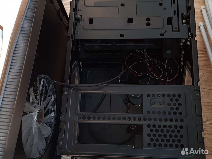 Корпус Thermaltake Armour A30i без блока питания