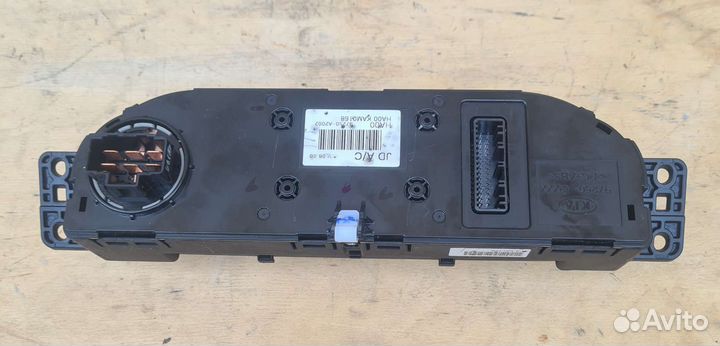 Блок управления кондиционера Kia Ceed JD