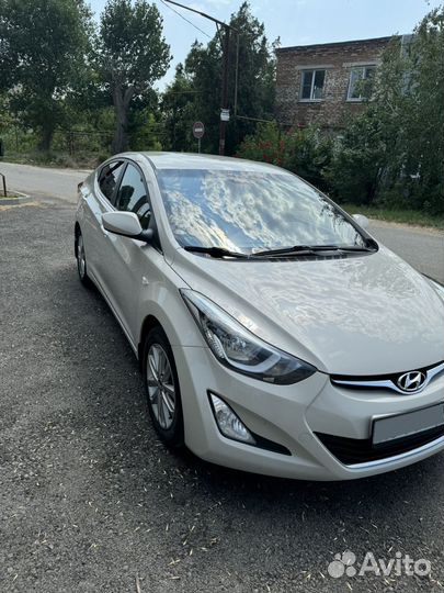 Hyundai Elantra 1.6 AT, 2015, 155 000 км