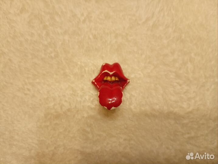 Брошь-значок СССР винтаж