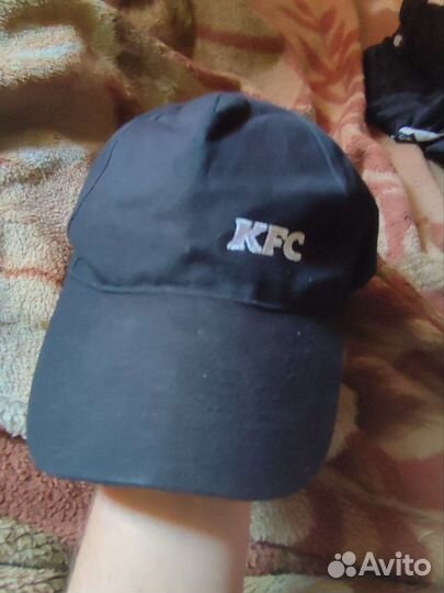 Бейсболка работника KFS