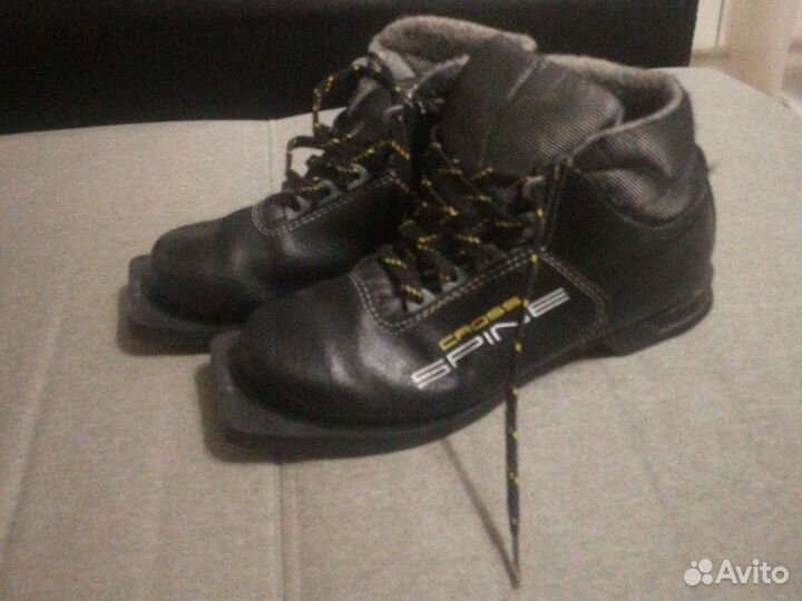 Лыжные ботинки 37 р