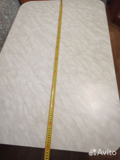 Стол обеденный