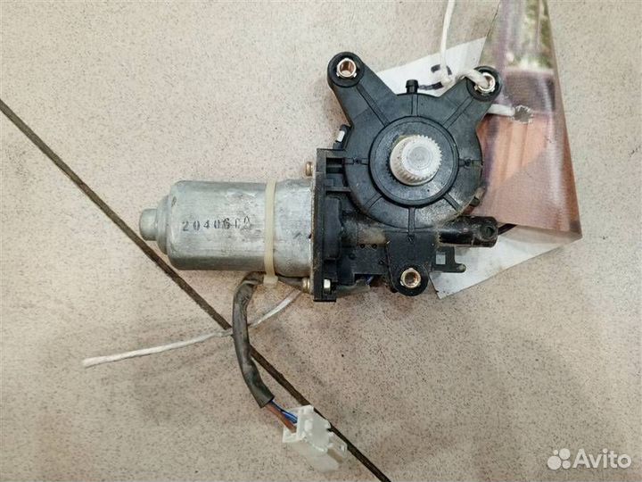 Моторчик стеклоподъемника задний правый Hyundai M