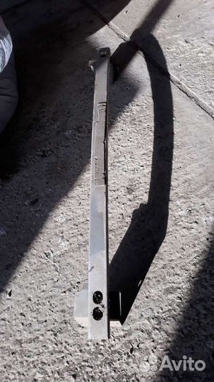 Усилитель бампера nissan wingroad y11