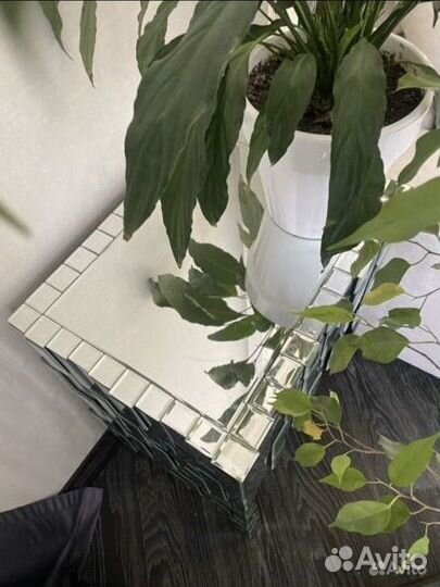 Тумба прикроватная