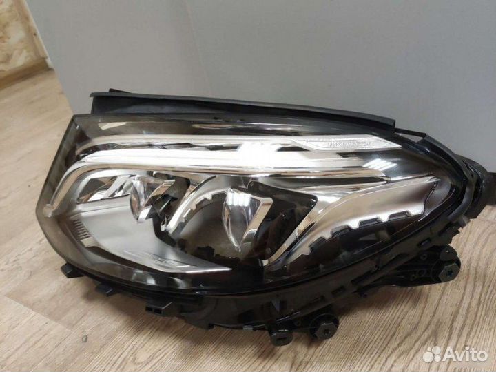 Фара Mercedes M W166