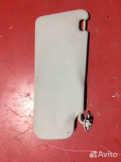 Козырек солнцезащитный левый Mitsubishi Outlander