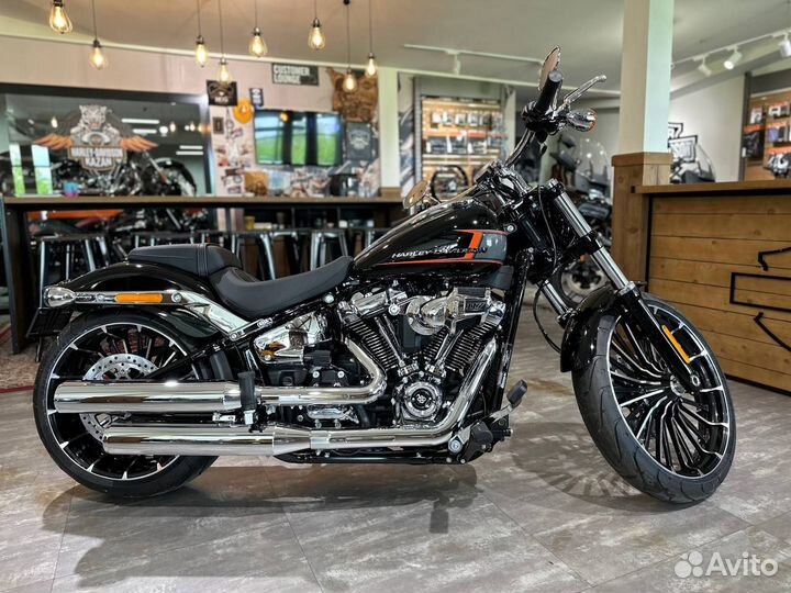 2023 Harley-Davidson breakout 117 (Vivid Black)