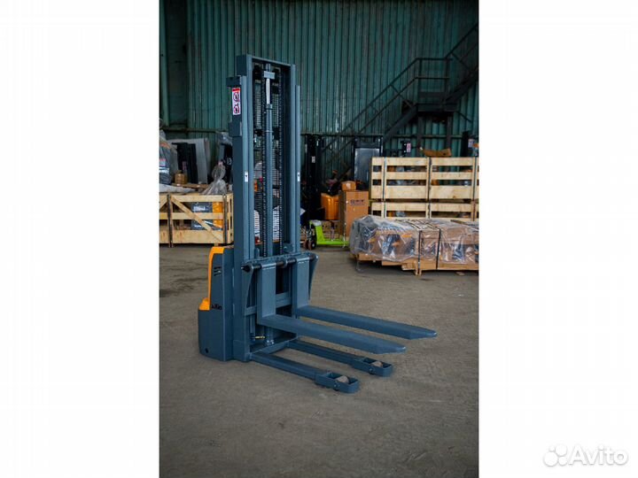 Электроштабелёр