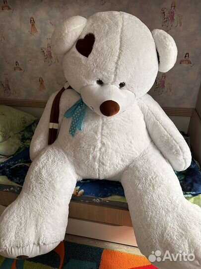 Плюшевый медведь
