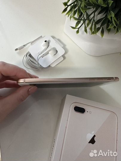 iPhone 8 Plus, 64 ГБ