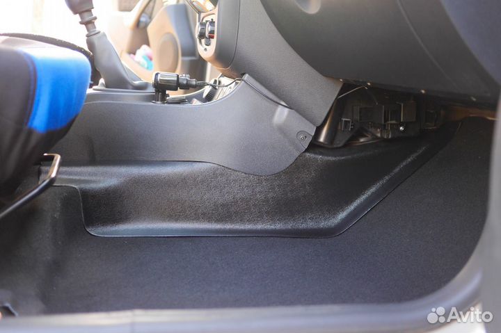 Накладки на ковролин Nissan Terrano 2016