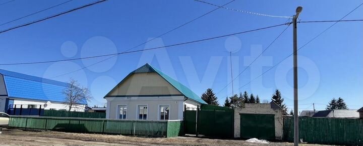 Дом 100 м² на участке 5 сот.