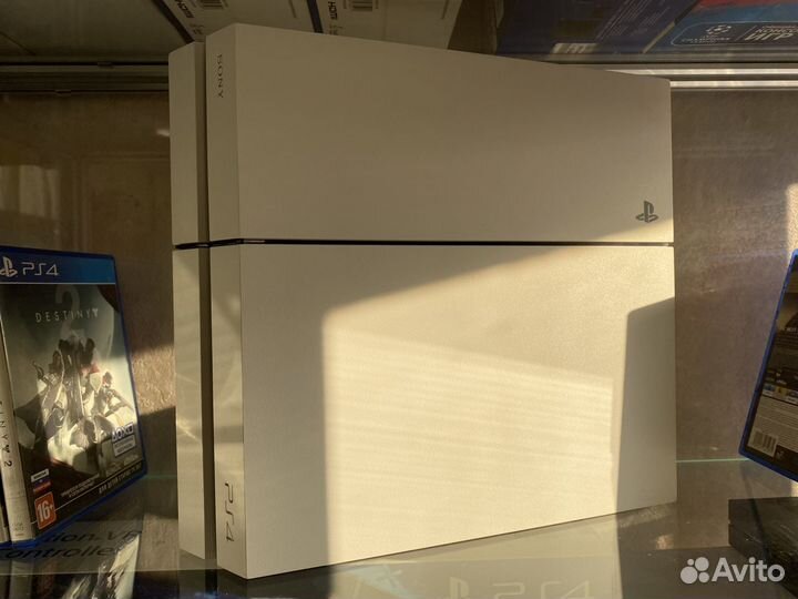 Sony PS4 White