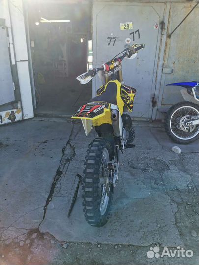 Мотоцикл suzuki rm125
