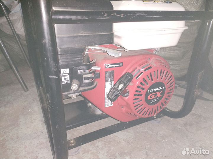 Помпа бензиновая