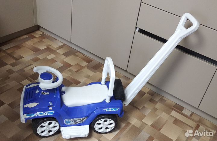 Машинка детская