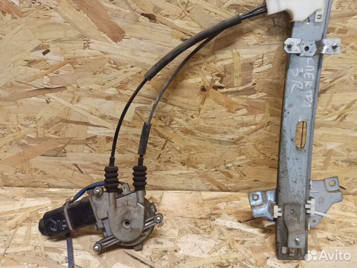 Стеклоподъемник задний правый Kia Spectra