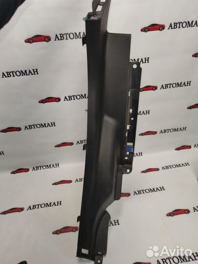 Накладка порога задняя правая Hyundai Solaris 1