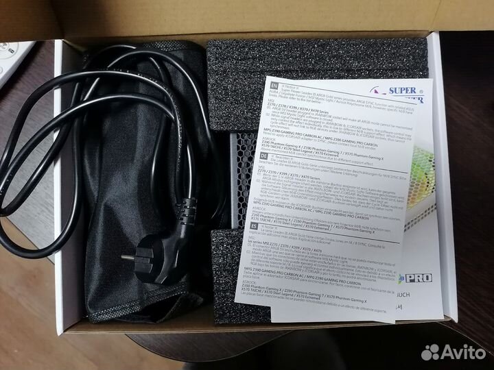 Блок питания Super Flower Leadex III Gold argb 550