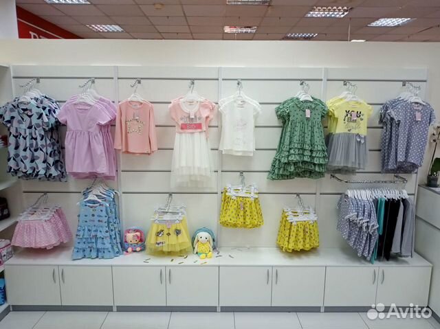 Стенд для детской одежды