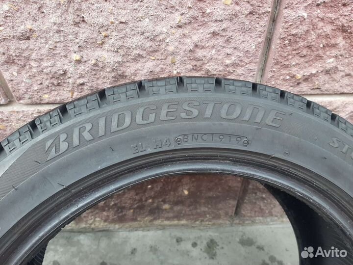 Bridgestone Blizzak VRX 205/50 R17