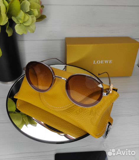 Солнцезащитные очки Loeve