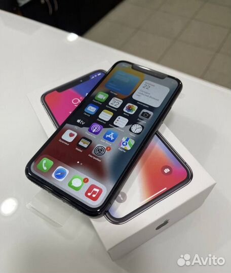 iPhone X, 64 ГБ