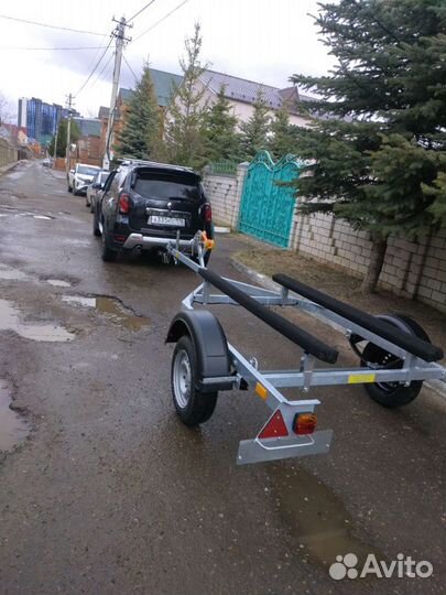 Лодочный прицеп 4.7м
