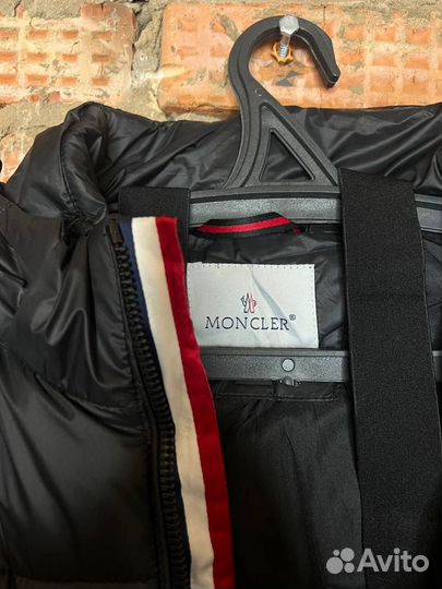 Зимняя куртка moncler