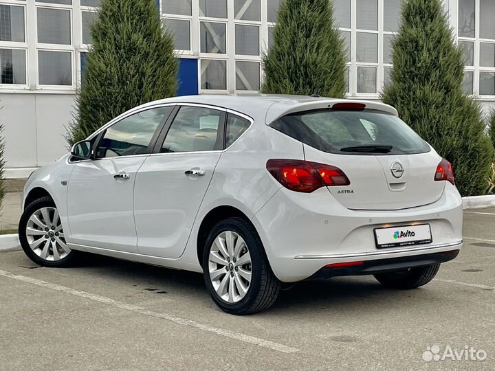 Opel Astra, 2013