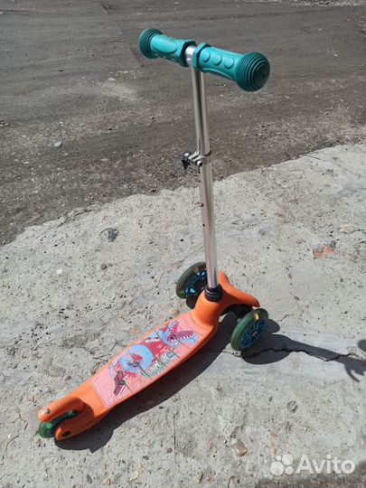 Самокат детский трехколесный бу