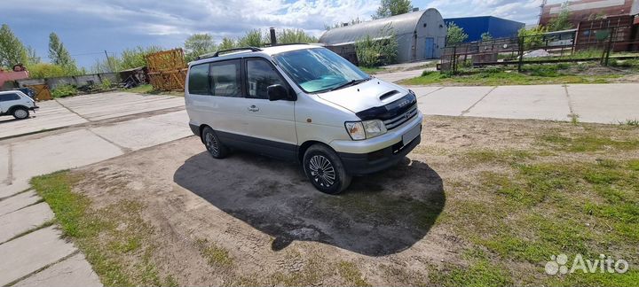 Toyota Lite Ace Noah 2.2 AT, 2000, 188 000 км