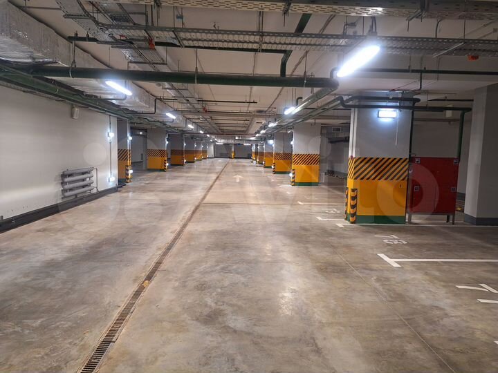 Машиноместо, 14 м²