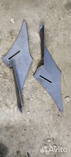 Обшивка задней стойки W202